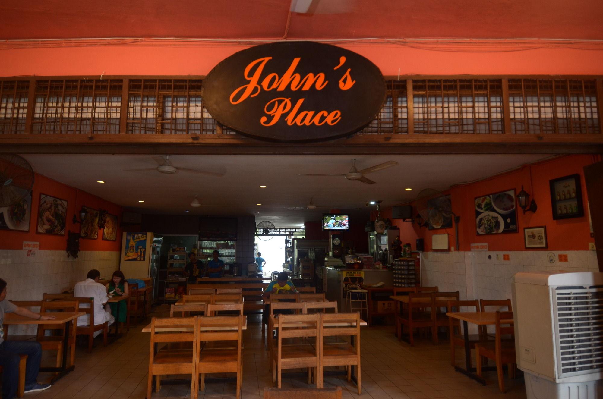 John'S Place, Kuching, Sarawak Exterior photo